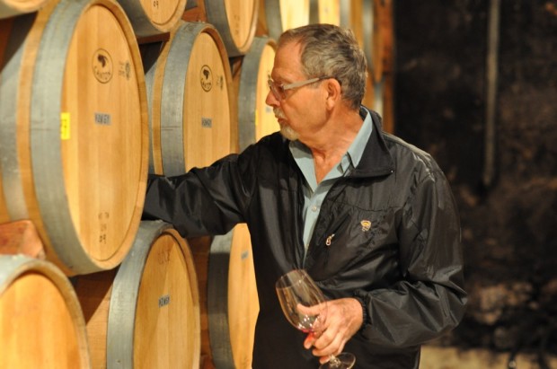 Paul Draper pulling Geyserville barrel samples